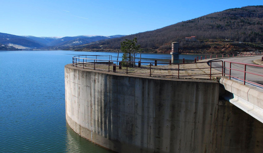 El MITECO licita la contratación de servicios para garantizar la seguridad de las presas en la cuenca del Ebro