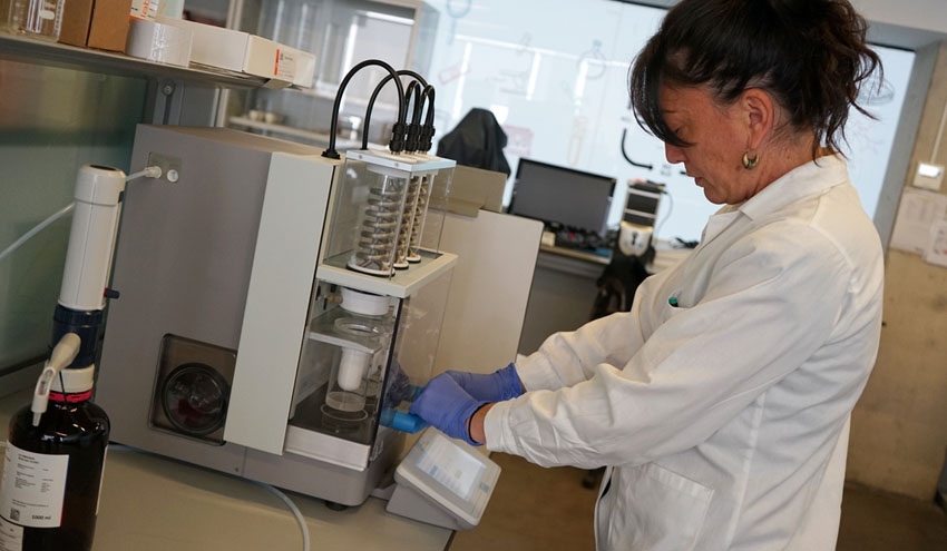 Promedio incorpora nuevos equipos para mejorar el análisis de las aguas en su laboratorio
