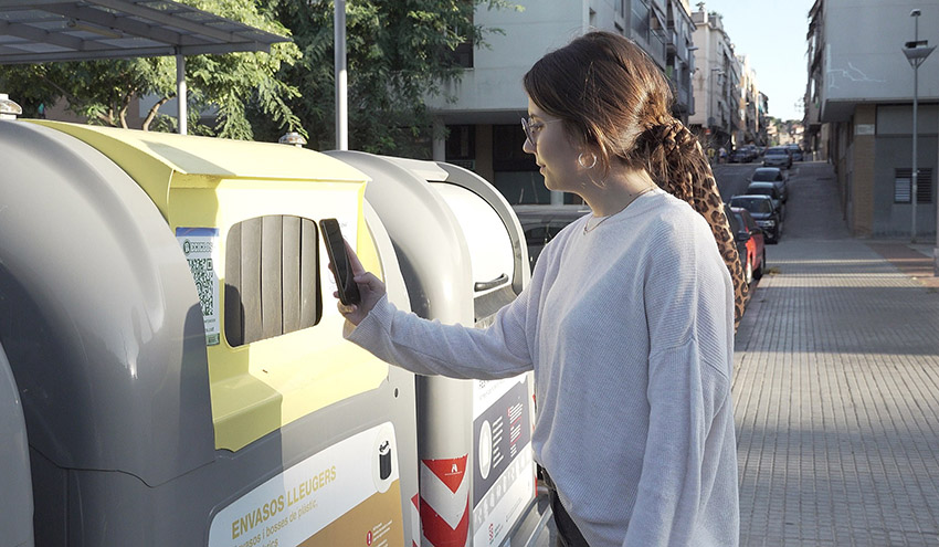 Un millón de ciudadanos de Cataluña ya reciben incentivos por reciclar sus envases