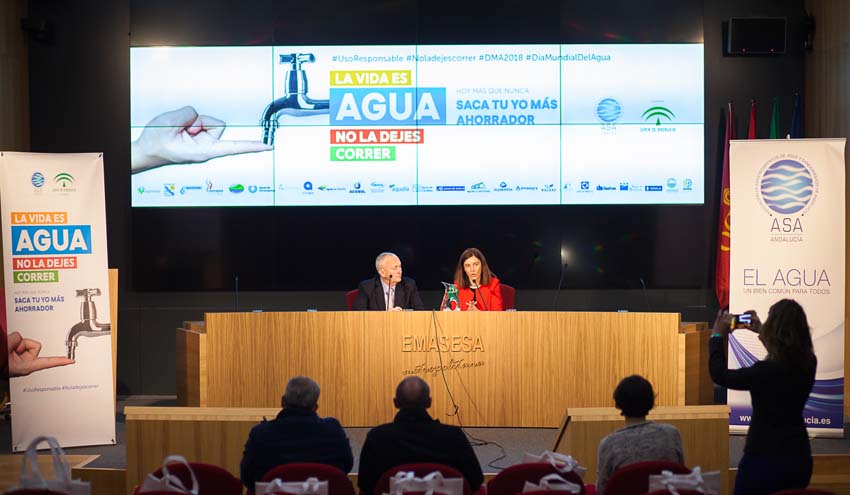 El sector andaluz del agua y la Junta presentan una campaña conjunta de consumo responsable