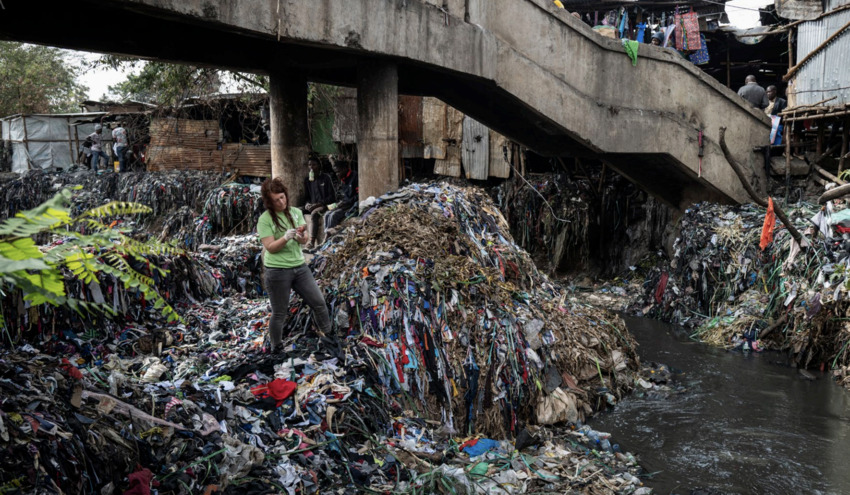 Greenpeace insta a crear un acuerdo internacional que prohíba la exportación de desechos textiles