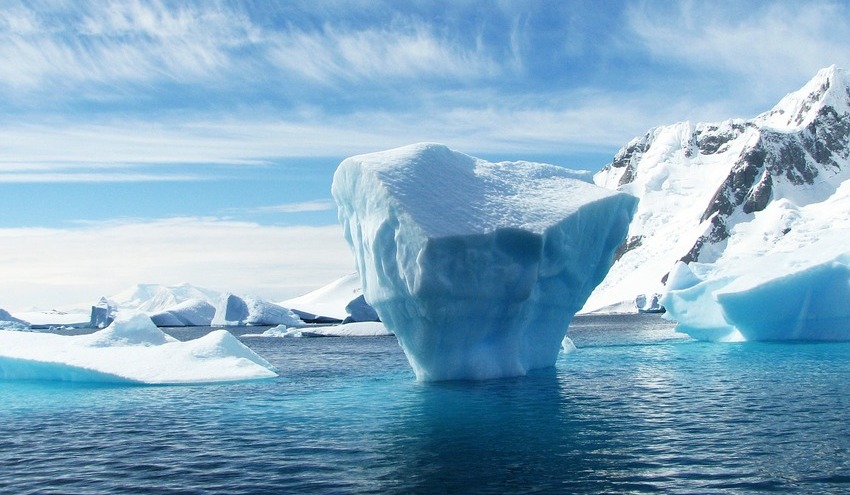 Un estudio del ICM-CSIC alerta de la presencia de microplásticos en la costa antártica