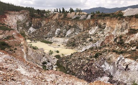 Sumyrec inicia el proyecto de restauración de la explotación minera San Rafael en La Zarza (Badajoz)