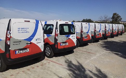 ACCIONA incorpora 12 vehículos eléctricos para la gestión del saneamiento de la zona Nascente en El Algarve