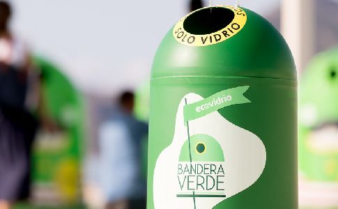 Ecovidrio lanza su tercera edición del Movimiento Banderas Verdes para hostelería
