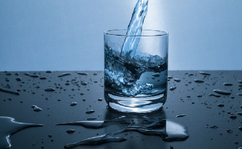 Los europeos aprueban el consumo de agua residual reciclada