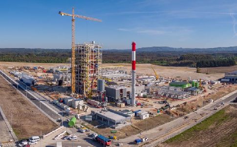 Greenalia completa el 80% de la construcción de la planta de biomasa de Curtis