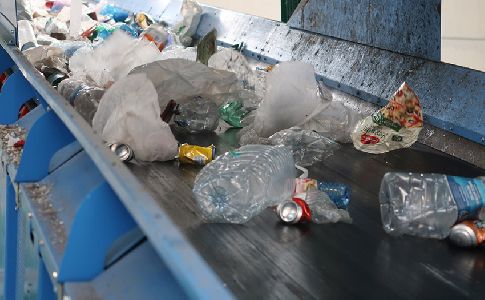 Baleares ya no permite la venta y distribución de plásticos de un solo uso