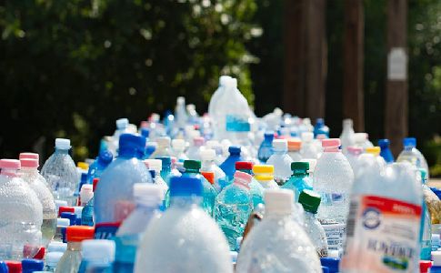 Perú regula el consumo de plásticos de un solo uso que generan riesgo para la salud pública y el ambiente