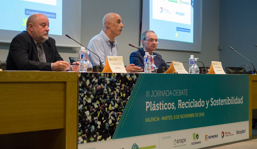 Valencia acoge a expertos nacionales e internacionales en reciclado de plástico y sostenibilidad